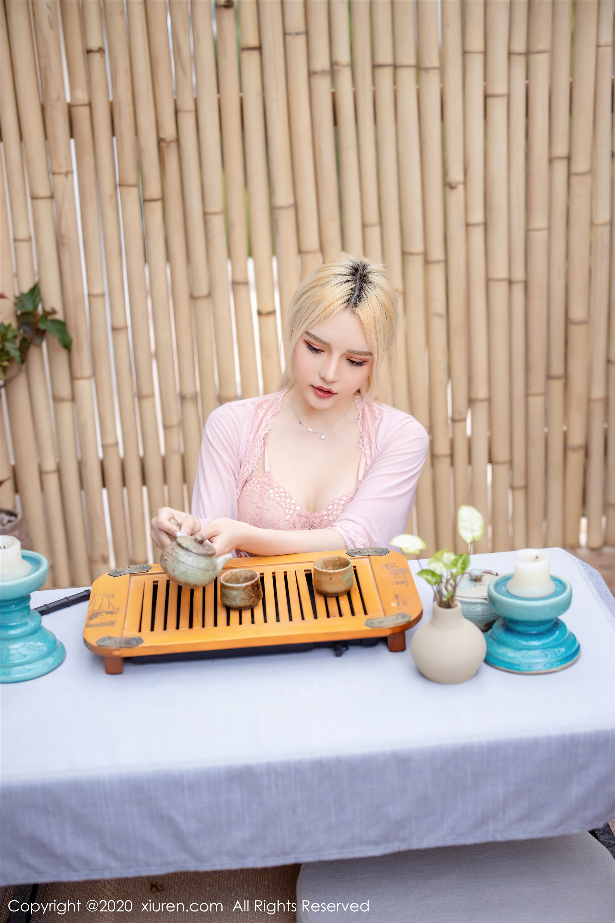 秀人网美媛馆 2020-09-22 Vol.2585 淼淼小姐姐呀